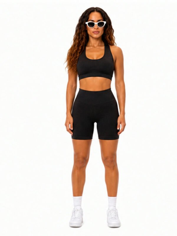 Conjunto push up Negro con textura a rayas y círculo en espalda